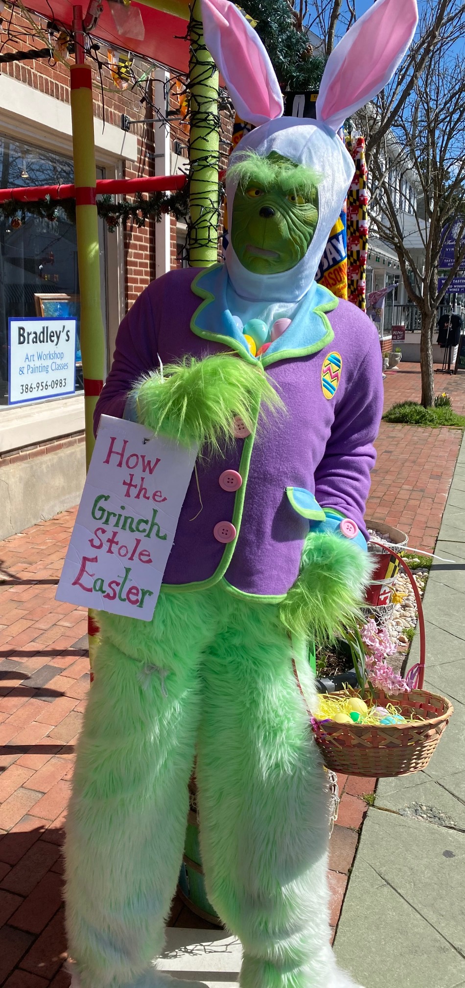 GRINCH STOLE EASTER 